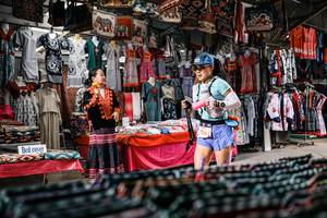 BIB: 
                            <button type="button" onclick="openModal(25581624)" class="btn btn-primary btn-sm float-right btn-popup" data-toggle="modal" data-target=".modal-high-quality">
                        <i class="fas fa-shopping-cart"></i> Add to Cart
                    </button>
                                            <button type="button" onclick="isThisMe(25581624, true)" class="btn btn-success btn-sm float-right btn-popup btn-isme hidden" data-toggle="tooltip" data-placement="bottom" title="นี่คือรูปของคุณใช่ไหม คลิกที่นี่เพื่อเอาเข้าอัลบั้ม">
                        <i class="fas fa-plus"></i> Add to album
                    </button>
                    <button type="button" onclick="isThisMe(25581624, false)" class="btn btn-warning btn-sm float-right btn-popup btn-isnotme hidden">
                        <i class="fas fa-ban"></i> Remove from album
                    </button>